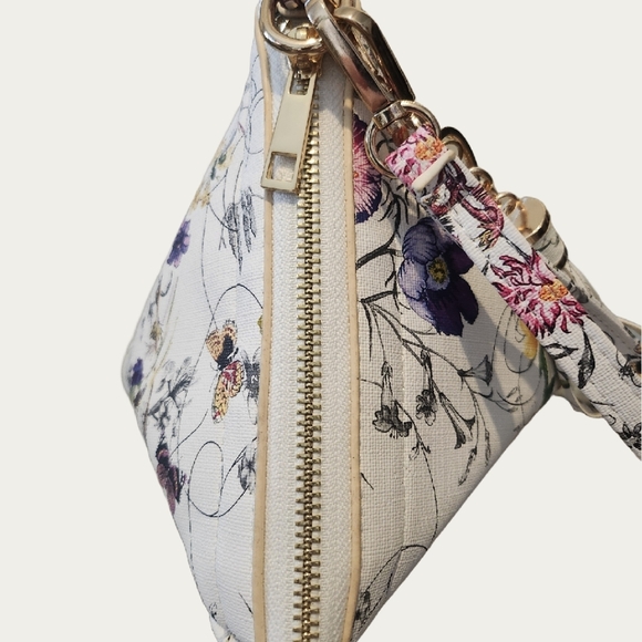 Floral White PYRAMID Clutch with Tassel, FAUX LEATHER EUC - Picture 13 of 16